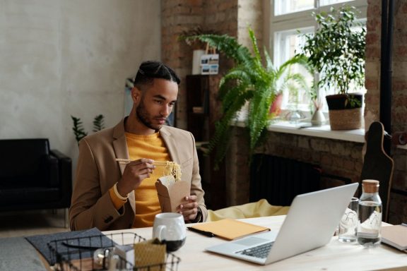 freelancing pz53gpzeauc46ckil8lzzg8nnhiwmoagnvilkxf37k