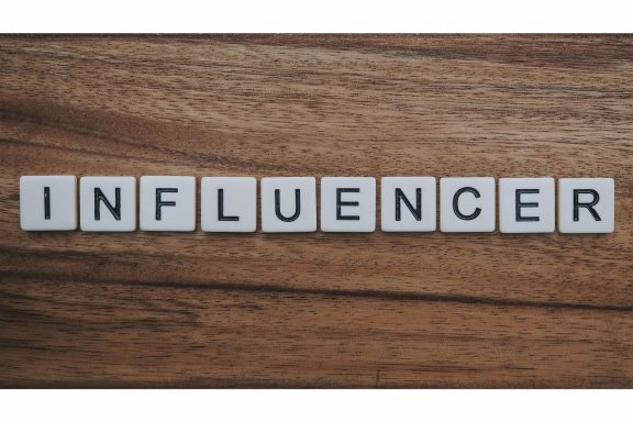 influencer marketing pz53gigos61tlgvft5czfi4ywejyx3glyuapqpq8lc